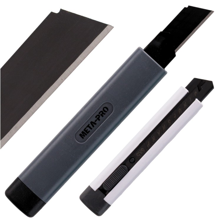 Nóż do tapet z łamanym ostrzem -1